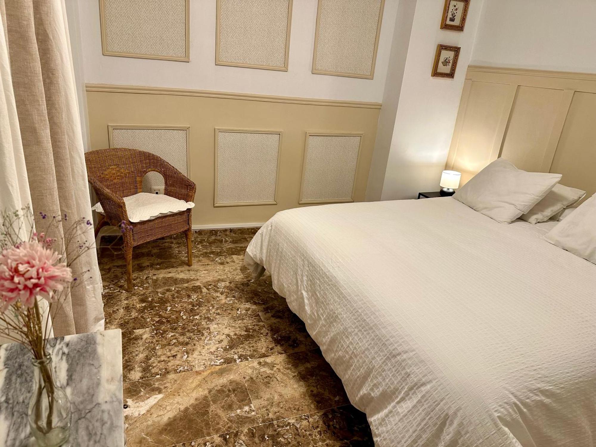 Habitacion Confort Centro Para 2 Personas Granada Esterno foto