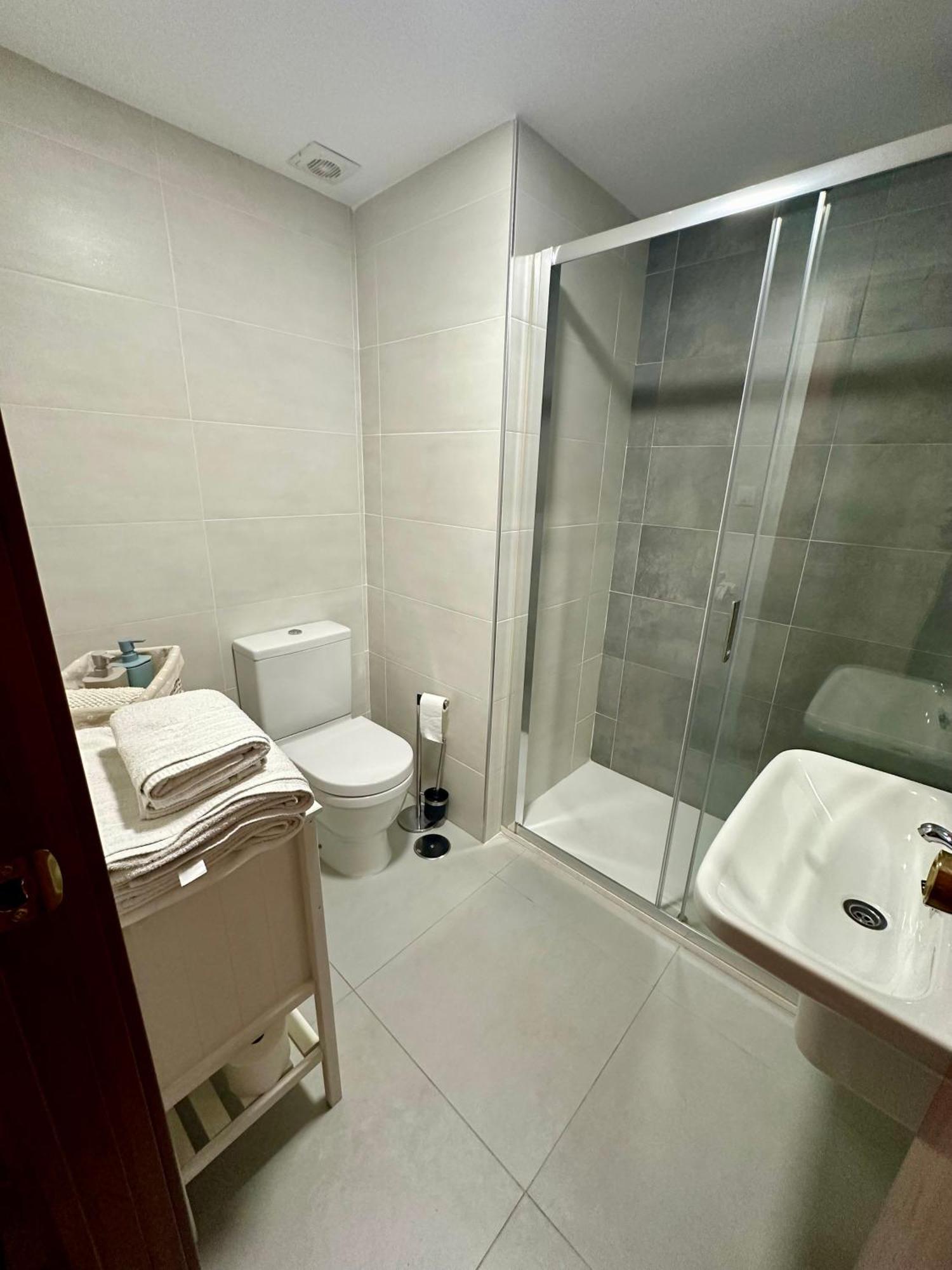 Habitacion Confort Centro Para 2 Personas Granada Esterno foto