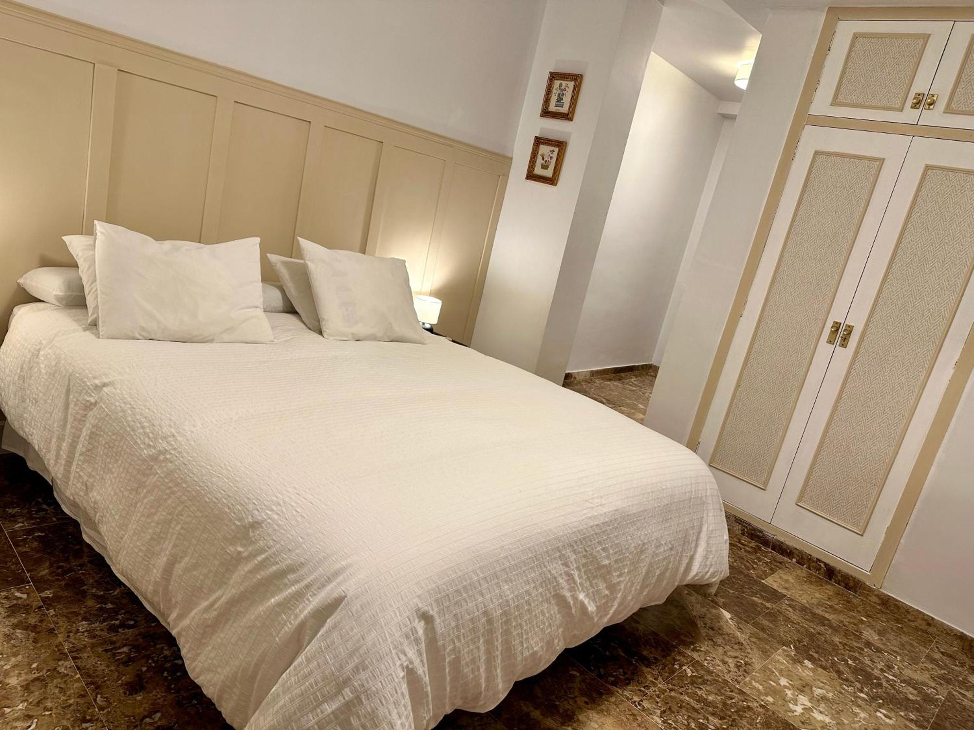 Habitacion Confort Centro Para 2 Personas Granada Esterno foto